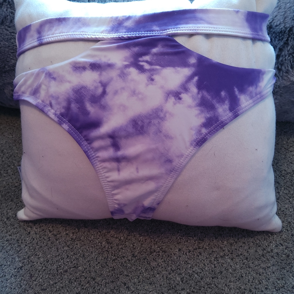 Bathing Suit - Picture 3 of 3